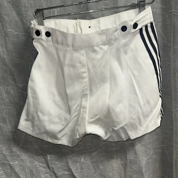 Vintage 1970’s ADIDAS shorts - Picture 3 of 3